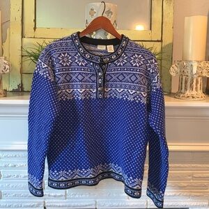 LL Bean Fair Isle Merino Wool Knit Sweater Blue Pewter Buttons Snowflake Print M
